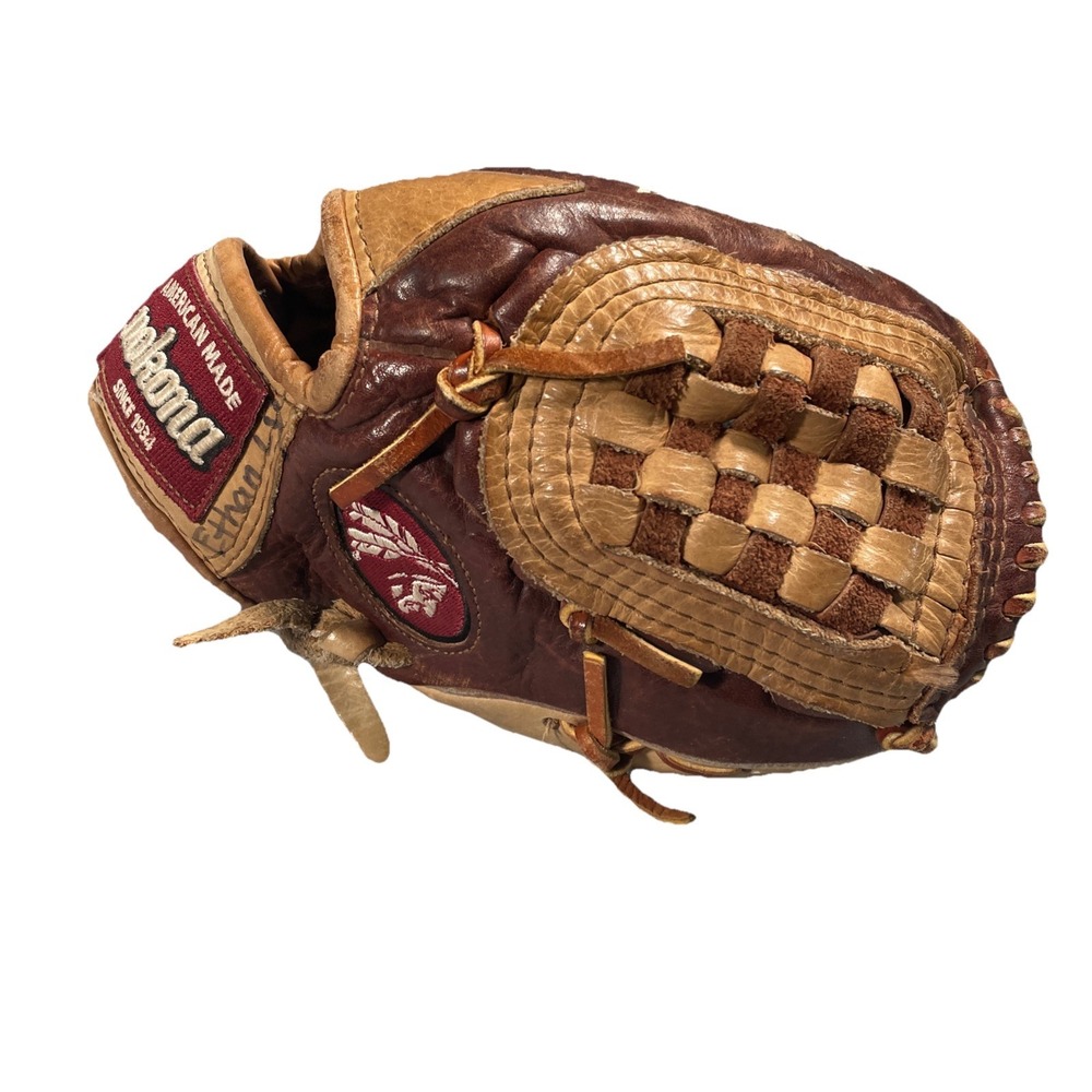 Nokona BC-1050 Leather American Made Discontinued RARE 10.5 Glove Youth RHT